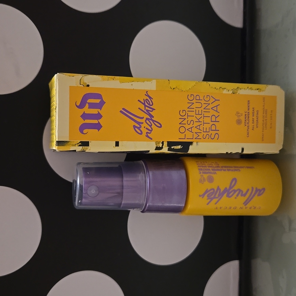 2/$20✨️UD Setting Spray✨️ - Picture 2 of 2